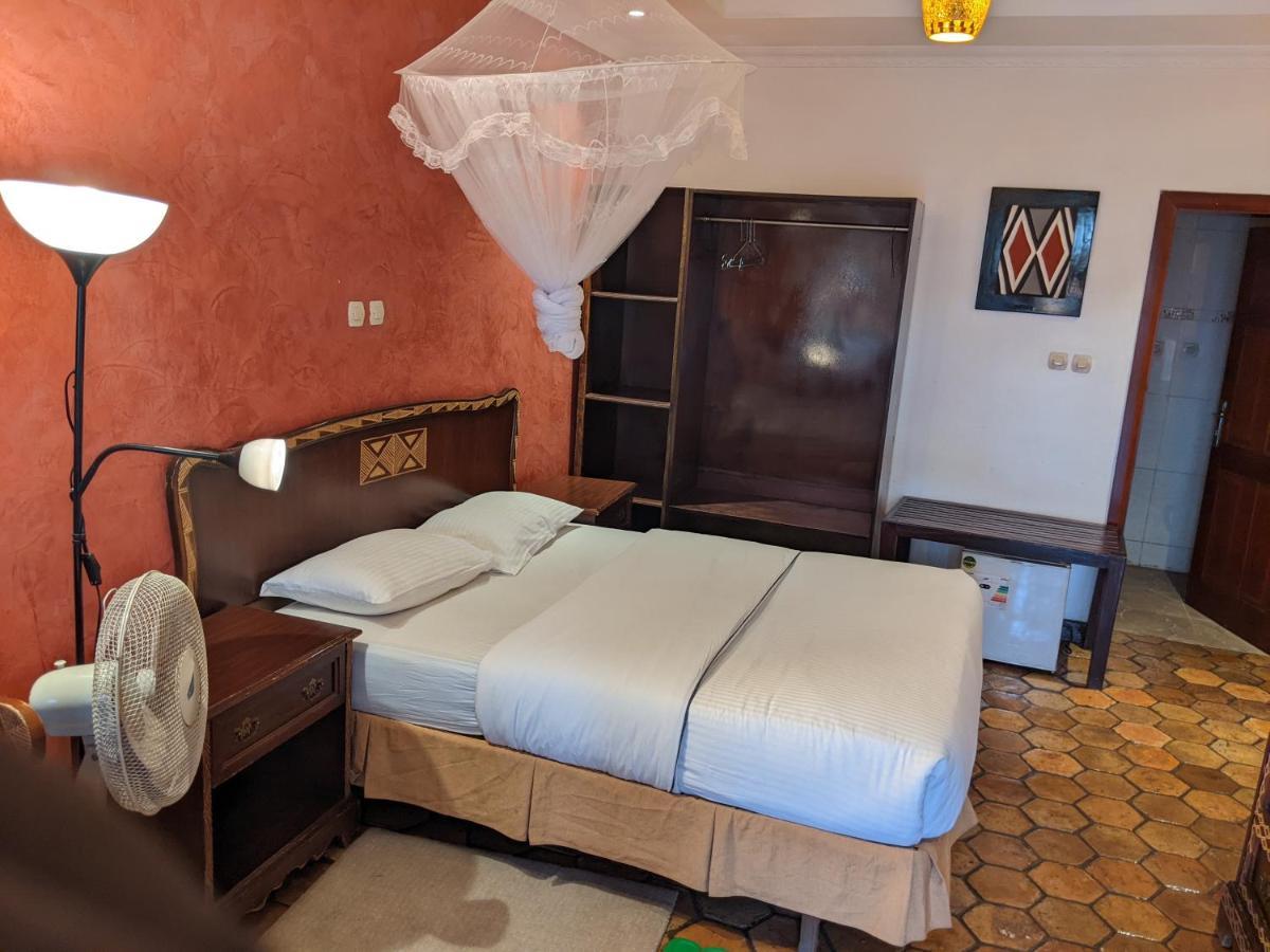Inside Afrika Boutique Hotel Кигали Экстерьер фото