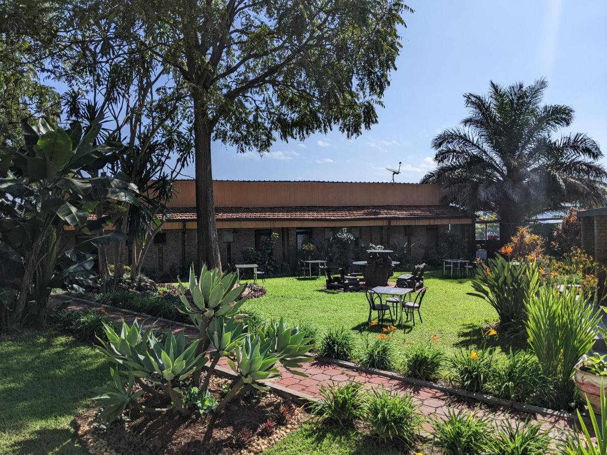 Inside Afrika Boutique Hotel Кигали Экстерьер фото