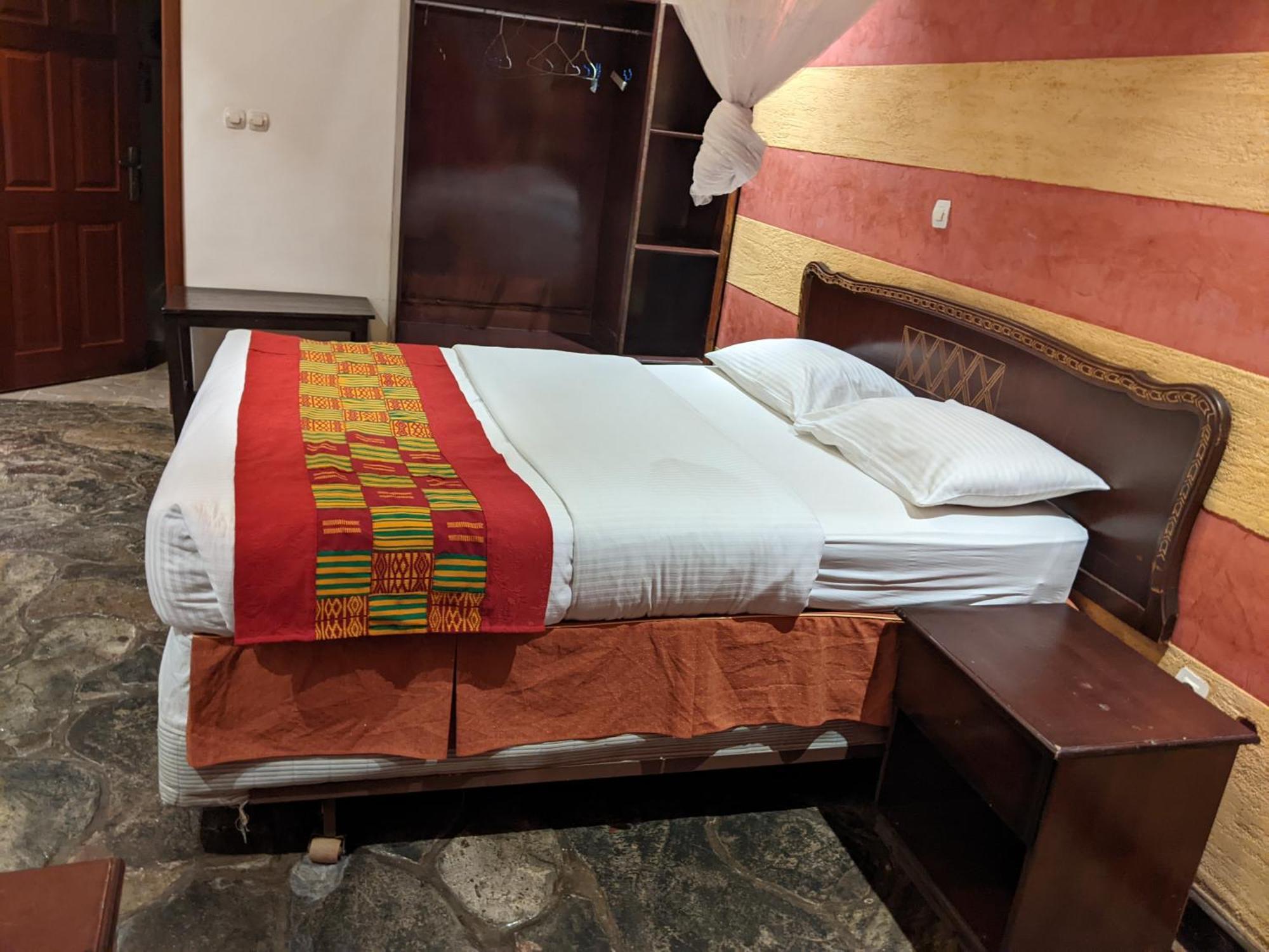 Inside Afrika Boutique Hotel Кигали Экстерьер фото