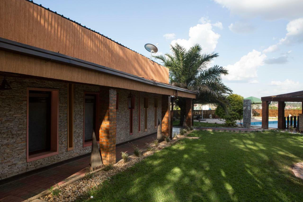 Inside Afrika Boutique Hotel Кигали Экстерьер фото